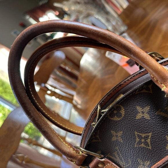 Louis Vuitton Ellipse PM Monogram Vintage Handbag - Picture 5 of 9